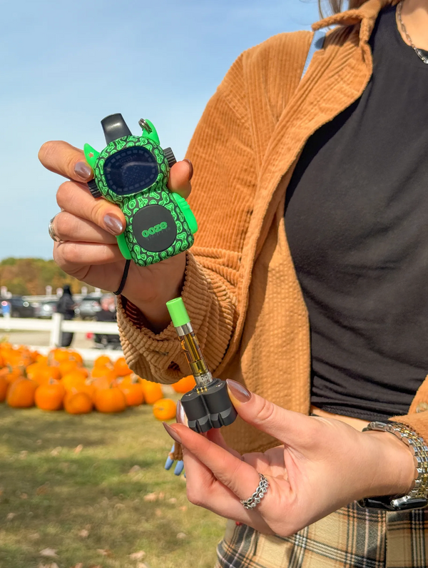 Ooze Bot Character Vape – 650 mAh